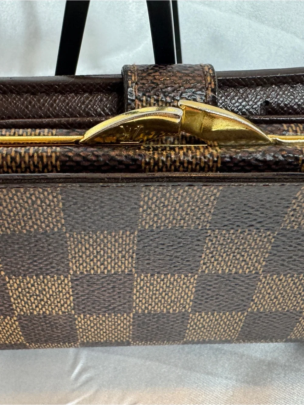 Louis Vuitton Damier Ebene Kisslock Portefeuille Viennois Wallet